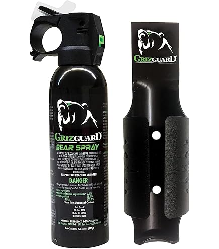 Amazon | 熊よけスプレー ベアアタック 専用ホルスター付 B5457 | 熊